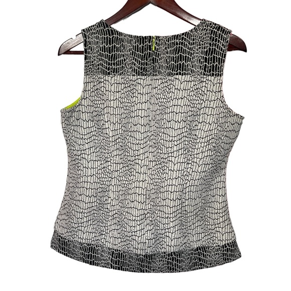 Banana Republic Ivory & Black Sleeveless Structured Tank Top Size 12 Snake Print - Picture 2 of 9